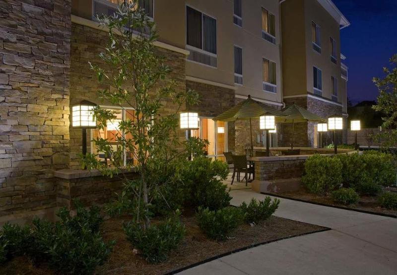 Fairfield Inn And Suites By Marriott Montgomery Eastchase Экстерьер фото