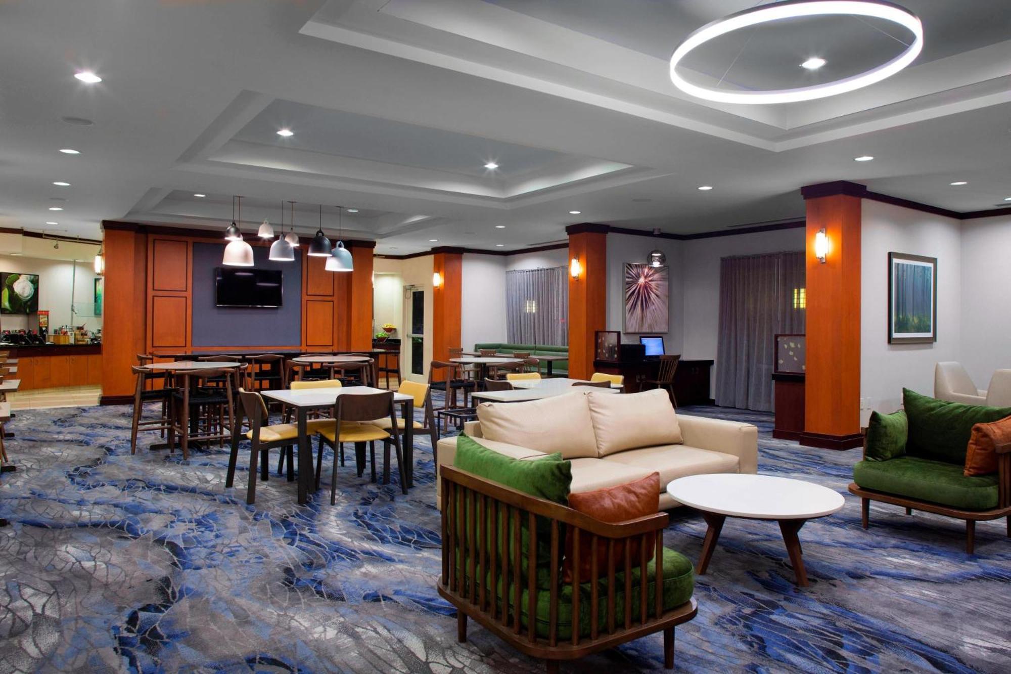 Fairfield Inn And Suites By Marriott Montgomery Eastchase Экстерьер фото