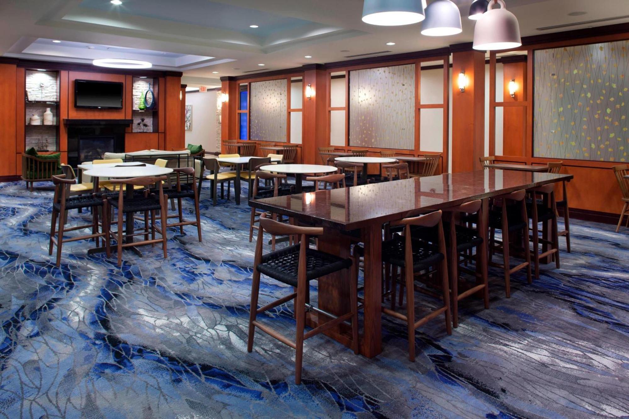 Fairfield Inn And Suites By Marriott Montgomery Eastchase Экстерьер фото