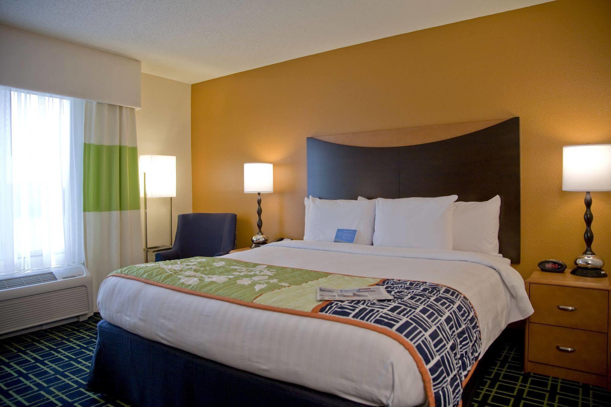 Fairfield Inn And Suites By Marriott Montgomery Eastchase Экстерьер фото